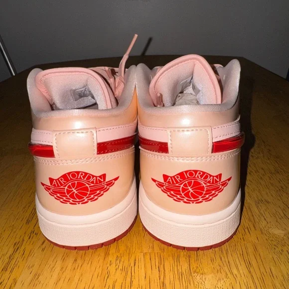 Jordan Low Valentine’s Day - Picture 2 of 4